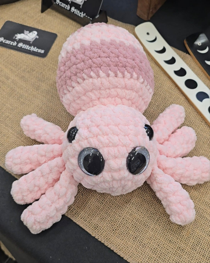 Hand-made Crochet spider - Pink - Large