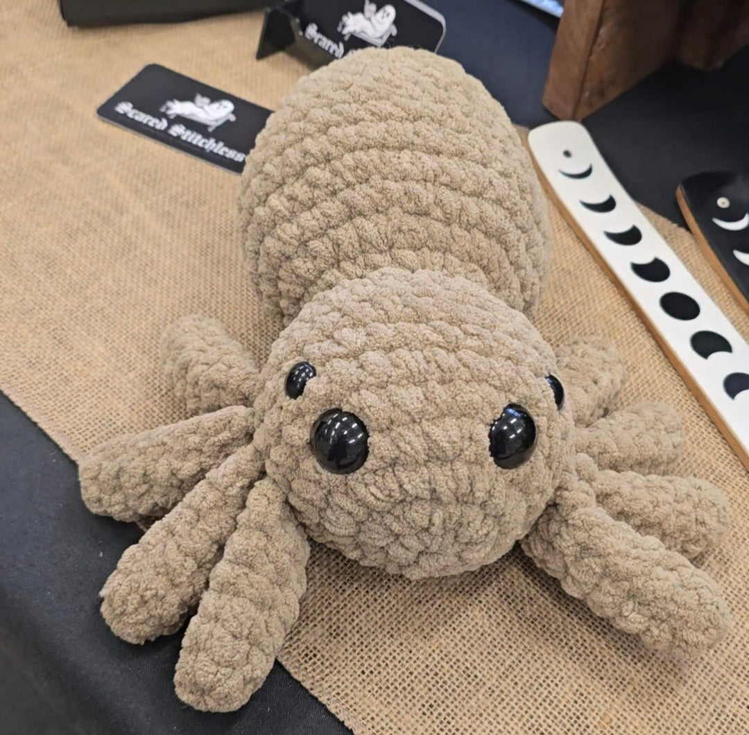 Hand-made Crochet spider - Caramel - Large